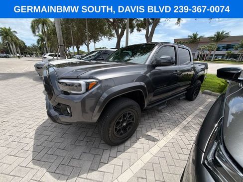 Used 2022 Toyota Tacoma SR5 RWD image 3
