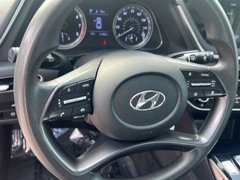 Certified 2021 Hyundai Sonata SE w/ Preferred Accessory Package FWD image 12