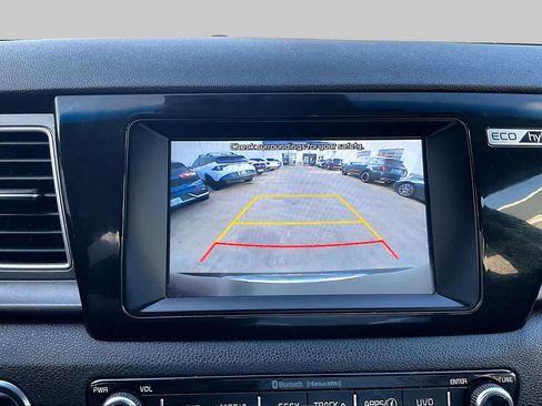 Used 2019 Kia Niro LX FWD image 28