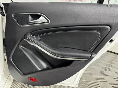 Used 2019 Mercedes-Benz CLA 250 4MATIC image 44