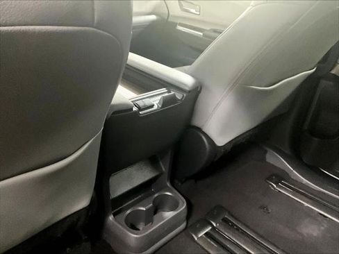 Used 2024 Toyota Sienna XLE image 29