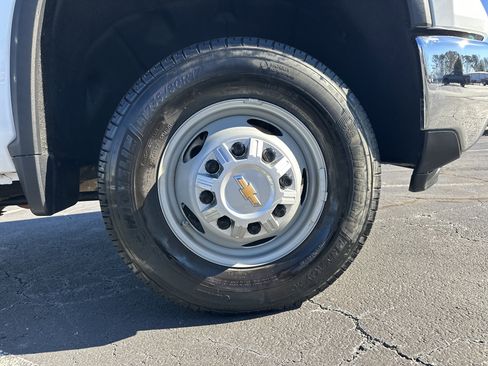 Used 2024 Chevrolet Silverado 3500 W/T w/ WT Convenience Package image 13