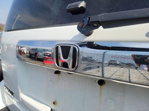 Used 2010 Honda Pilot Touring image 4