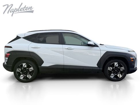 Used 2025 Hyundai Kona SEL FWD image 7