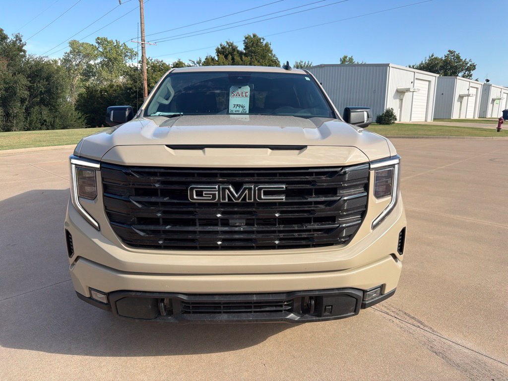 Used 2022 GMC Sierra 1500 Elevation w/ Elevation Premium Package AWD/4WD image 7