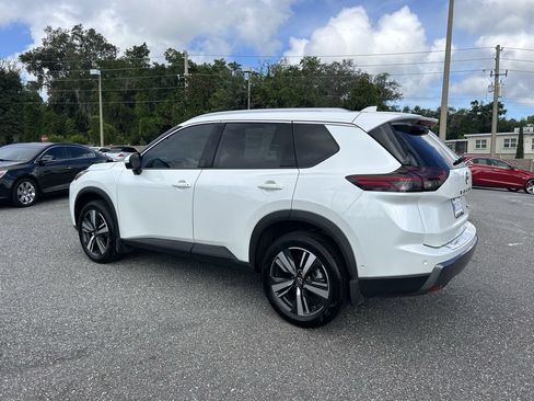 Used 2024 Nissan Rogue SL FWD image 7