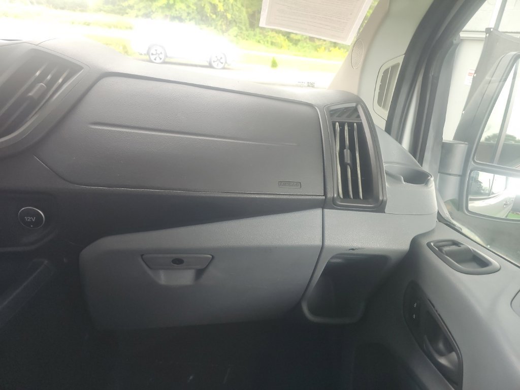 Used 2018 Ford Transit 250 130 Low Roof RWD image 20