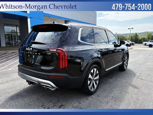 Used 2022 Kia Telluride EX w/ EX Premium Package image 5