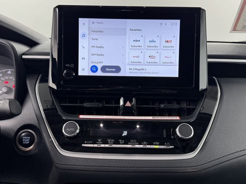 Used 2023 Toyota Corolla Cross LE image 30