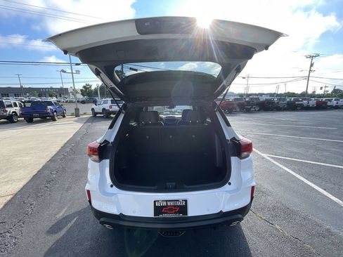 Used 2021 Chevrolet TrailBlazer RS w/ Convenience Package FWD image 25