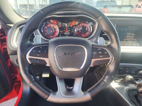Used 2016 Dodge Challenger SRT Hellcat RWD image 8