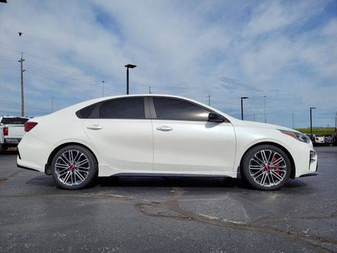 Used 2021 Kia Forte GT w/ GT2 Package FWD image 2