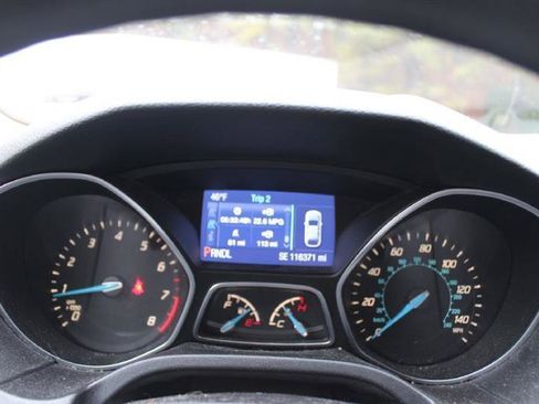Used 2014 Ford Focus SE FWD image 18