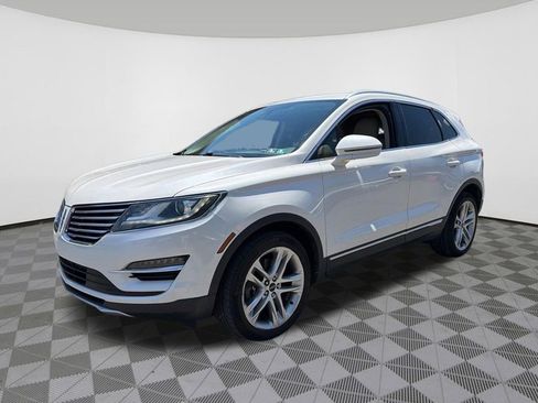 Used 2017 Lincoln MKC Reserve w/ Lincoln MKC Climate Package AWD/4WD image 3
