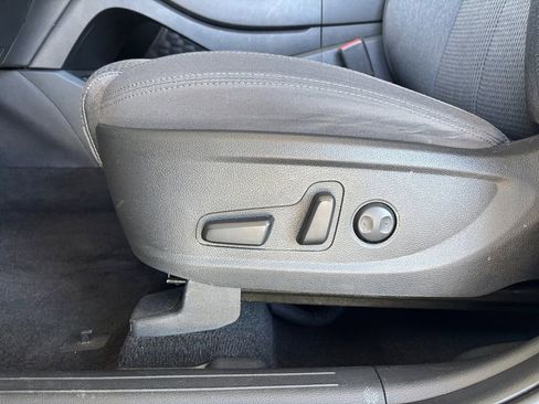 Used 2023 Hyundai Santa Fe SEL image 12