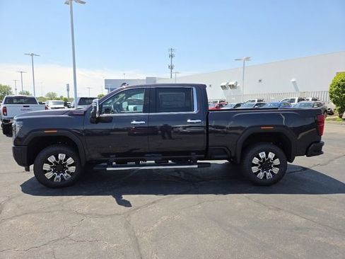 New 2026 GMC Sierra 2500 Denali w/ Denali Reserve Package AWD/4WD image 23