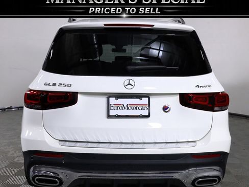 Used 2022 Mercedes-Benz GLB 250 4MATIC image 5