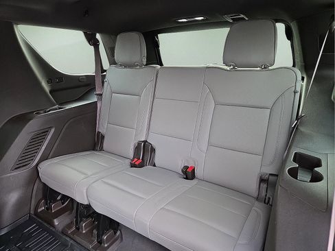 Used 2023 GMC Yukon SLT image 10
