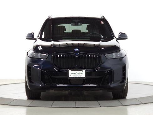 Used 2024 BMW X5 xDrive50e w/ Executive Package AWD/4WD image 2