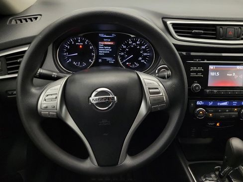 Used 2015 Nissan Rogue SV FWD image 22