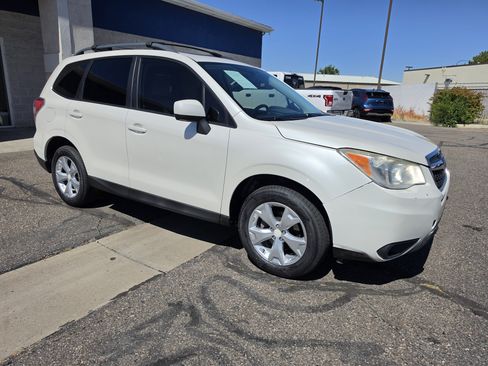 Used 2014 Subaru Forester 2.5i Premium w/ Popular Package #2 AWD/4WD image 9