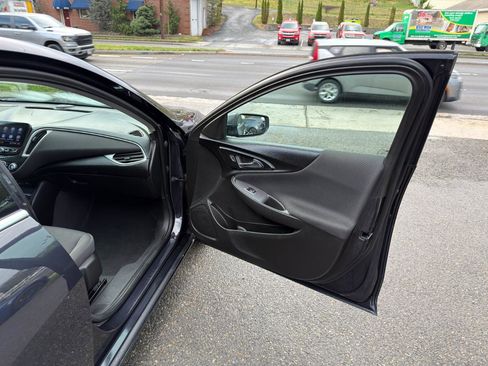 Used 2023 Chevrolet Malibu LT image 15