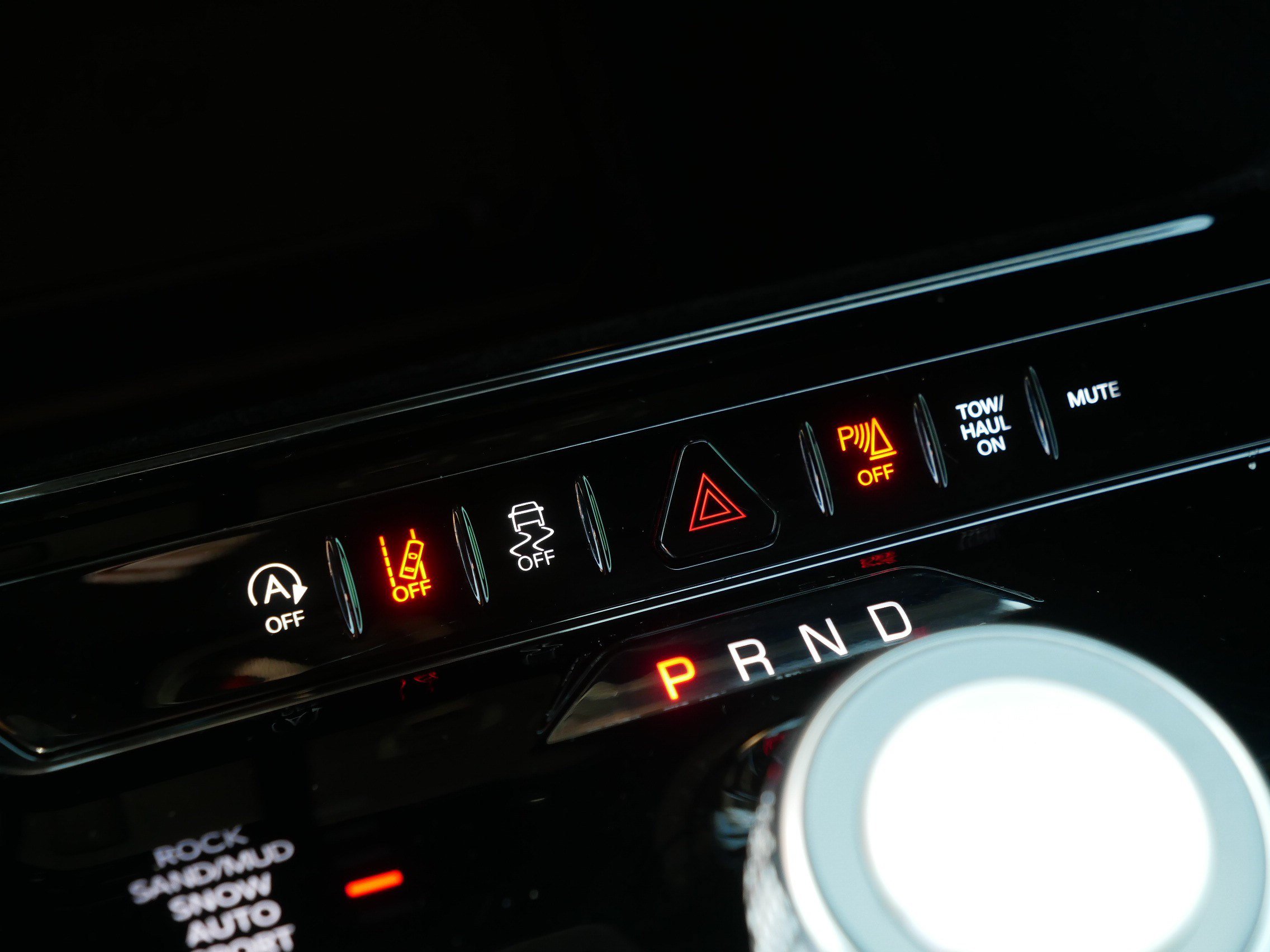 Used 2023 Jeep Wagoneer Series II AWD/4WD image 32