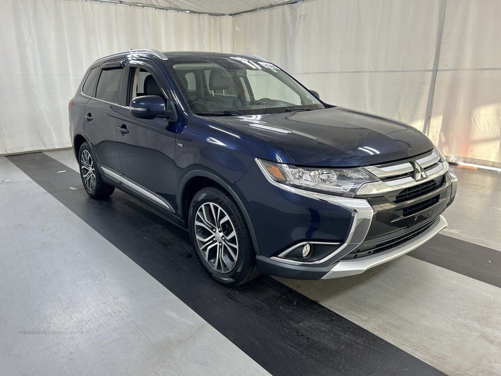 Used 2016 Mitsubishi Outlander GT AWD/4WD image 4
