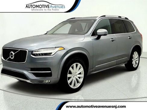 Used 2019 Volvo XC90 T6 Momentum w/ Protection Package Premier AWD/4WD image 1