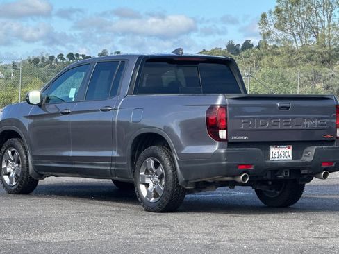 Used 2025 Honda Ridgeline TrailSport image 6