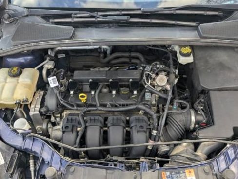 Used 2017 Ford Focus SEL w/ Cold Weather Package image 42