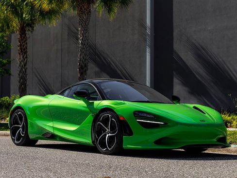 Used 2024 McLaren 750S RWD image 2