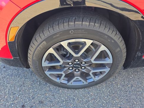 Used 2023 Chevrolet Blazer RS w/ Enhanced Convenience Package image 11