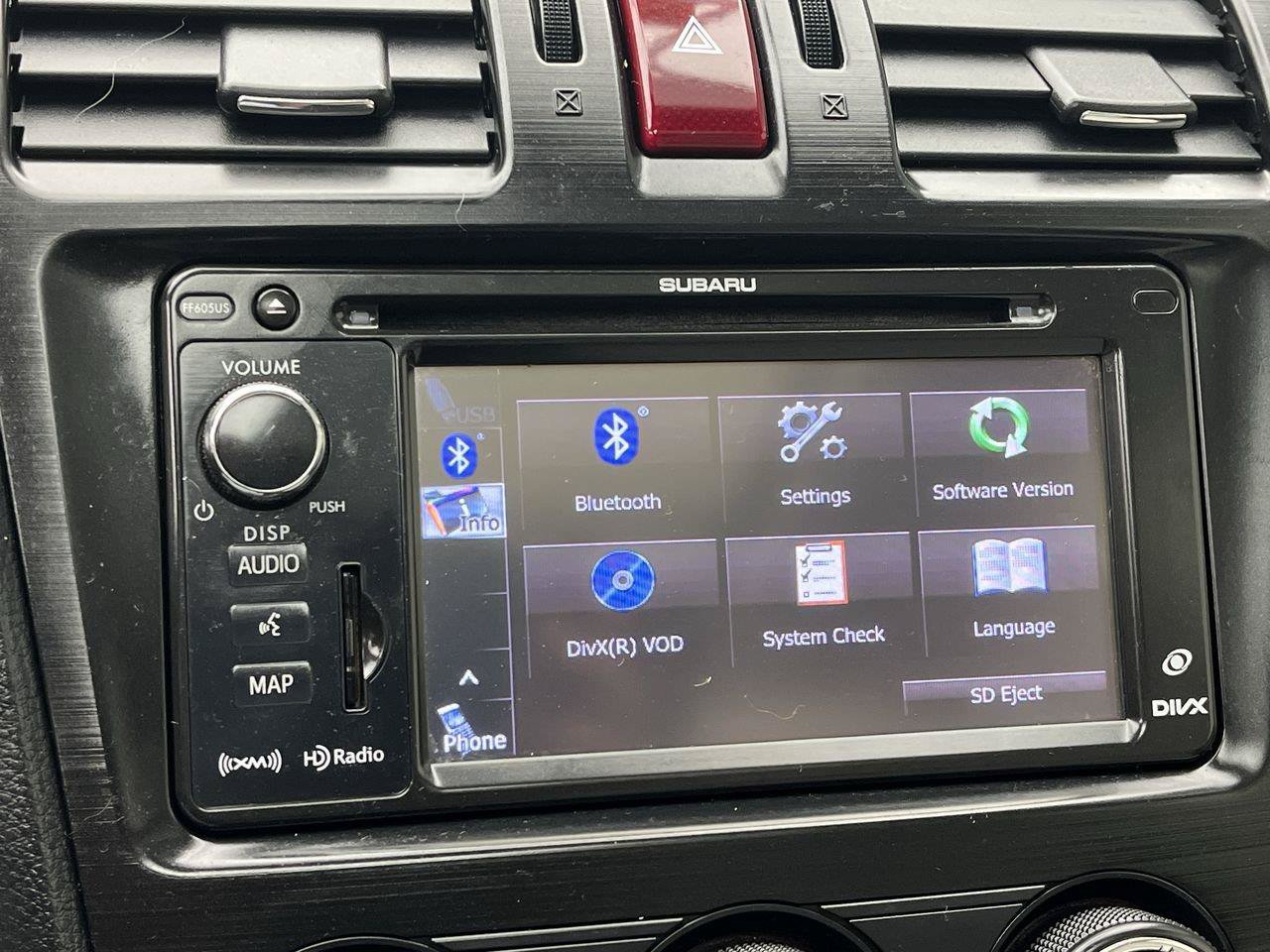 Used 2014 Subaru Forester 2.5i Premium AWD/4WD image 17