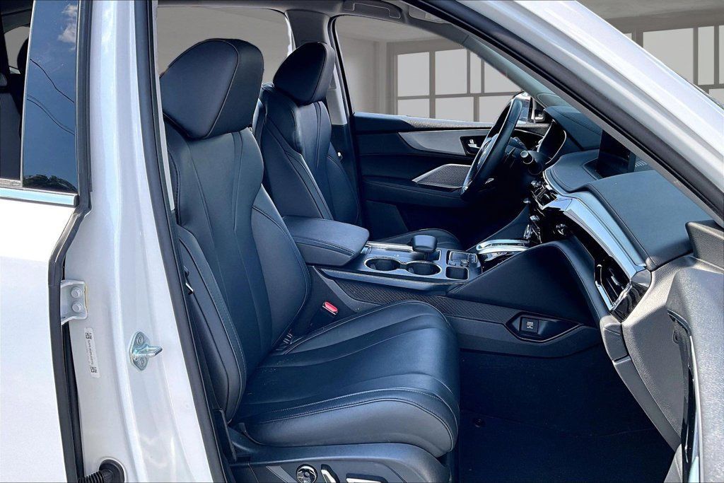 Certified 2024 Acura MDX SH-AWD image 7