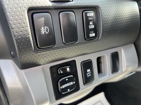 Used 2015 Toyota Tacoma PreRunner w/ TRD Sport Package RWD image 34
