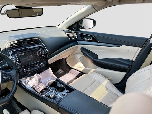 Used 2023 Nissan Maxima Platinum w/ Sport Mat Group image 25