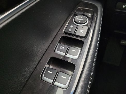 Used 2017 Kia Sorento AWD image 27