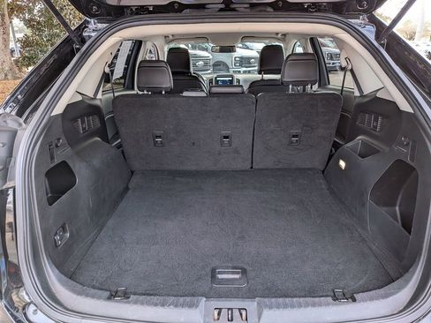 Used 2024 Ford Edge SEL image 29