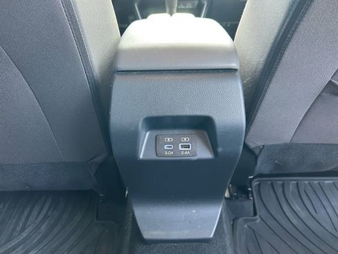 Used 2025 Subaru Crosstrek 2.5i Premium w/ Crosstrek Mirror Package AWD/4WD image 25