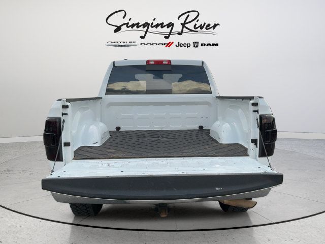 Used 2019 RAM 1500 Classic SLT AWD/4WD image 24