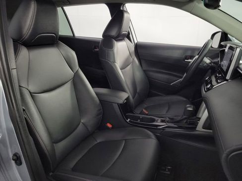 Used 2024 Toyota Corolla Cross XLE FWD image 15