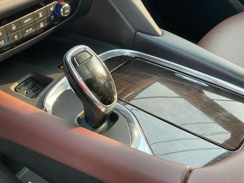 Used 2020 Buick Enclave Avenir w/ Avenir Technology Package AWD/4WD image 22