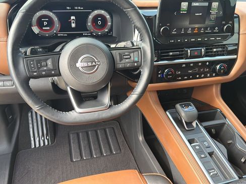 Used 2023 Nissan Pathfinder Platinum FWD image 20