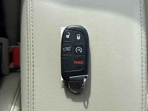 Used 2015 Jeep Grand Cherokee Limited w/ Trailer Tow Group IV image 23