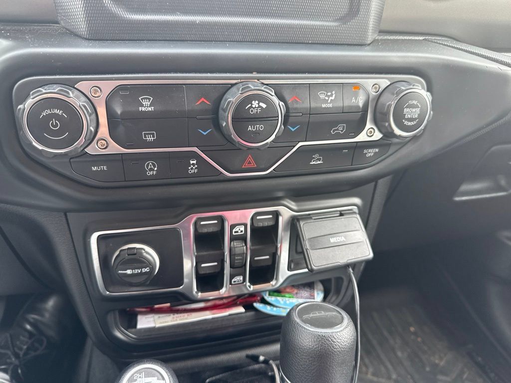 Used 2020 Jeep Gladiator Sport w/ Quick Order Package 24S AWD/4WD image 4