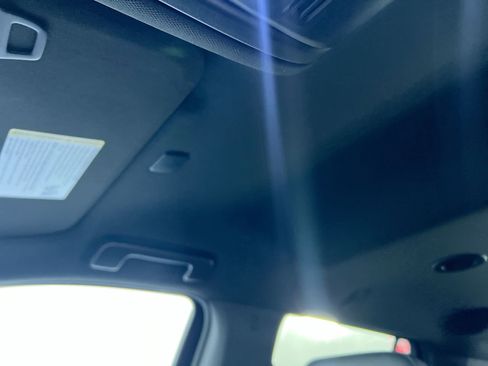 Used 2024 Chevrolet Tahoe LT AWD/4WD image 19