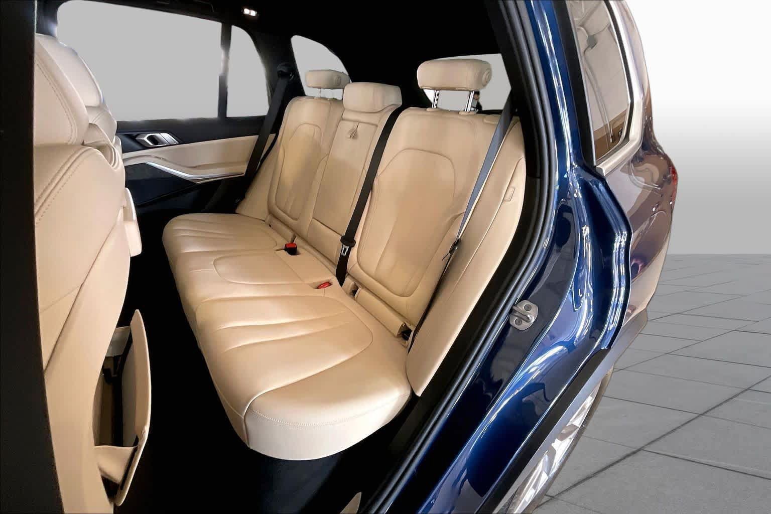 Used 2022 BMW X5 sDrive40i w/ Premium Package RWD image 19