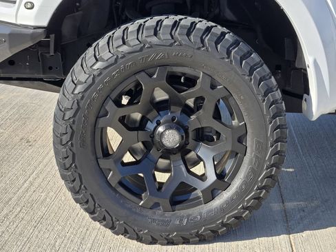 Used 2020 Ford F150 Raptor w/ Equipment Group 802A Luxury AWD/4WD image 13