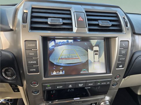 Used 2021 Lexus GX 460 Luxury w/ Accessory Package AWD/4WD image 18